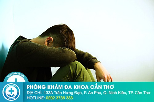 Đi cầu ra máu là triệu chứng nguy hiểm mà bạn không được chủ quan